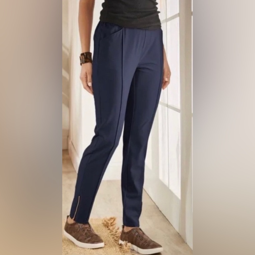 Like new! Soft Surroundings Jogger Style Pull on Pants